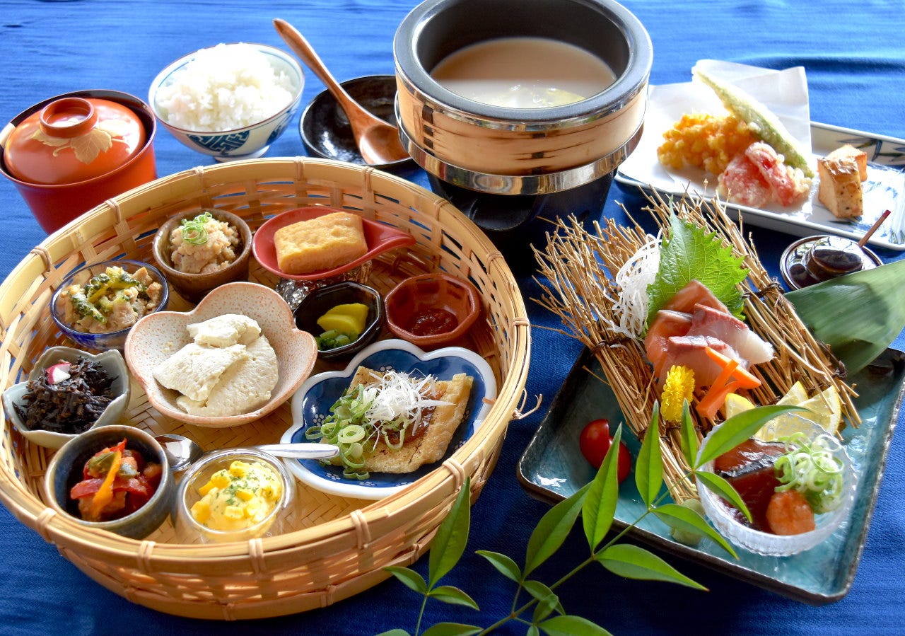 個別盛り 天水分豆腐とおばんざいの懐石膳の詳細 手作り豆腐とおばんざい 天水分 あめのみくまり 三豊 観音寺 おばんざい ぐるなび