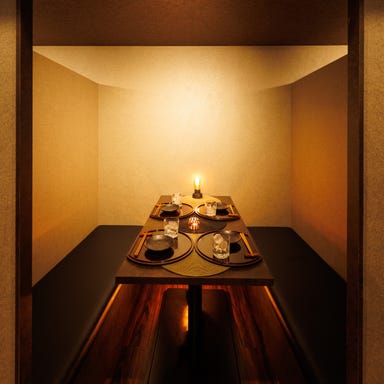 炭火焼鳥と炙り肉寿司食べ放題 個室居酒屋 黒帯 高田馬場店  店内の画像