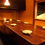 2F席の店内が眺められるお席も…最大10名様までOKです!!