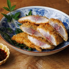白とブルーのお皿に盛られた本気のアジフライ