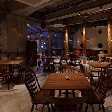 muromachi cafe hachi  店内の画像