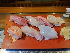 すしの魚秀