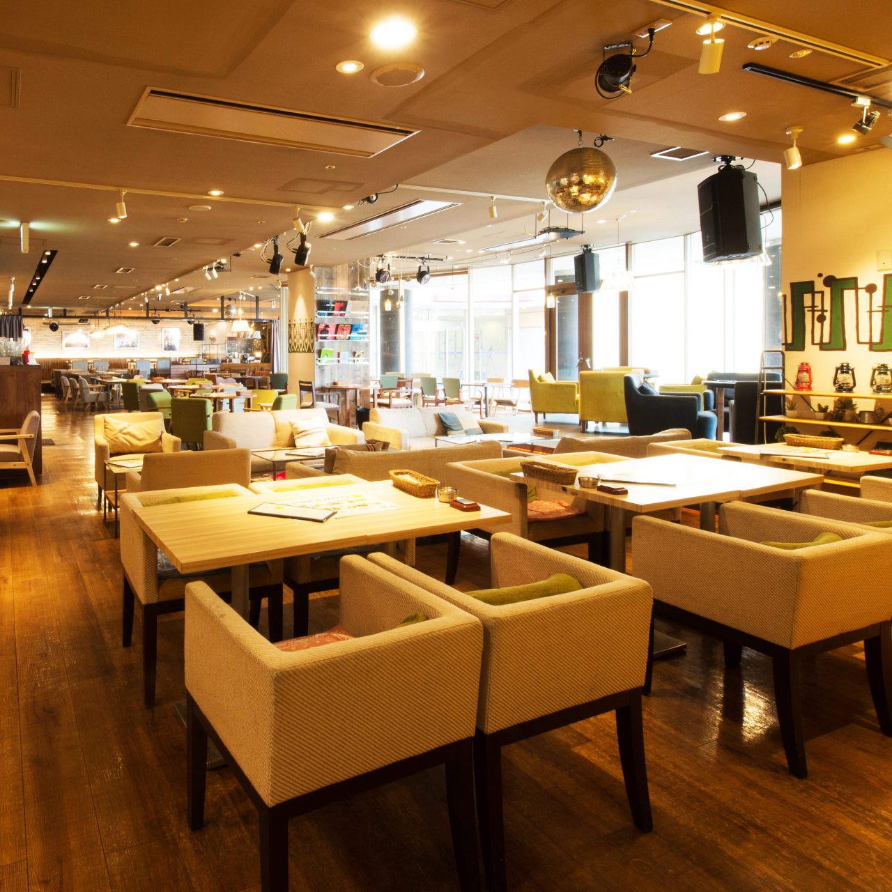 #702 CAFE&DINER なんばパークス店 image