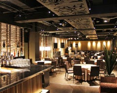 1st hall（ファーストホール）