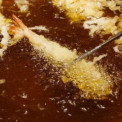 日本酒・焼酎は揚げたてサクサクの天ぷらや鮮魚の刺身と合わせて
