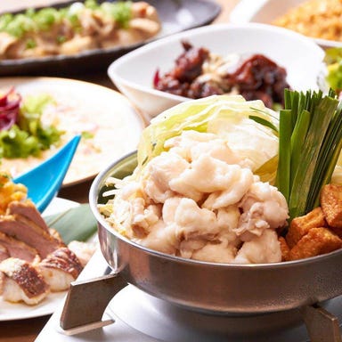 うまいもの処 ゆめぜん 東大阪_30種類のドリンクが120分飲み放題!黒毛和牛肉寿司もついた【もつ鍋コース】4500円(税込み)