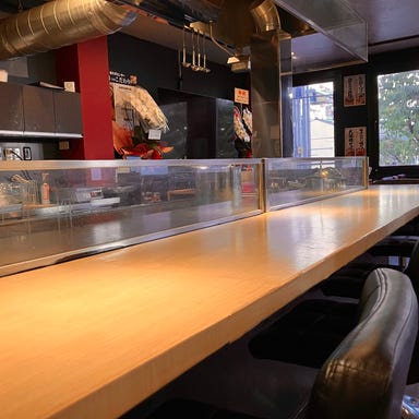 横川焼きそばセンター_【五感で味わう!ライブ感満点の特等席】 カウンター席