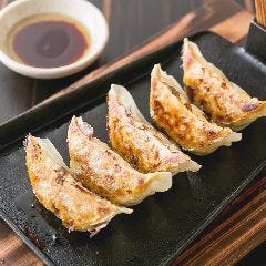 七福宝包餃子の鍬焼き