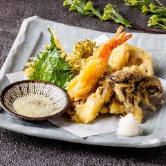 海老と野菜の天婦羅盛り