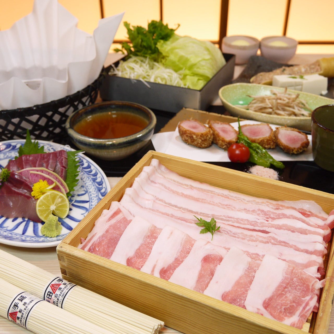 お食事のみ お得な宴会 特製つゆ出汁ダレで食す水炊き昆布出汁豚しゃぶ 華コース 4500円の詳細 豚しゃぶ せいろ蒸し 豚匠 心斎橋邸 心斎橋 豚しゃぶ ぐるなび