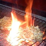 えび寿こだわりの炭火焼きで、素材の旨味を最大限に引き出します