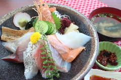 金谷フェリーサービスセンター 波留菜亭 