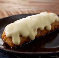 旨唐揚げと居酒メシ ミライザカ 府中並木通店_鶏つくね　チーズがけ