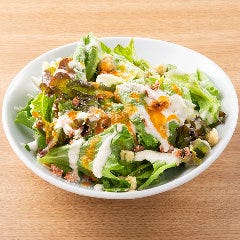 旨唐揚げと居酒メシ ミライザカ 府中並木通店_新鮮レタスのシーザーサラダ