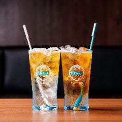 旨唐揚げと居酒メシ ミライザカ 府中並木通店_【ドリンク50種以上】
居酒屋チェーンだからこその種類豊富なドリンクメニューが自慢！宴会にはドリンクの充実度も大事！当店では、ハイボールだけでも通常のモノからコーラ・白ぶどう・レモネードなど変わり種もご用意！その他、お茶割りや焼酎・翠ジン・ビアボールなど50種以上を取り揃えてお待ちしております♪