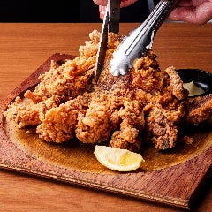 旨唐揚げと居酒メシ ミライザカ 府中並木通店_特大グローブ！一本丸ごと唐揚げ