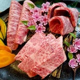 焼肉のお肉は上質な特選黒毛和牛を取り揃えております