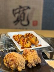 カリッとジューシー！鶏屋の本気の唐揚げ 特選デミグラスソースのハッシュドポテト