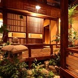 広島 流川の街中に佇む中庭を設えた【静】の空間。宴会最大40名様可能！！