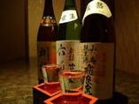 秋田の地酒を
多数取り揃えています。