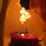 洞窟をイメージした雰囲気ある個室【女子会/デート/少人数宴会】