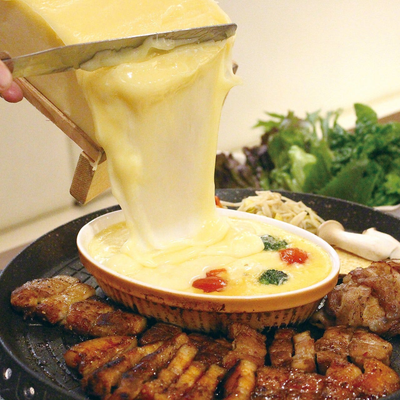 チーズサムギョプサル食べ放題 30品目の野菜で食べる新メニュー 女性2480円 男性2980円 の詳細 韓辛deli 神戸三宮元町店 神戸元町 トアロード 韓国料理その他 ぐるなび