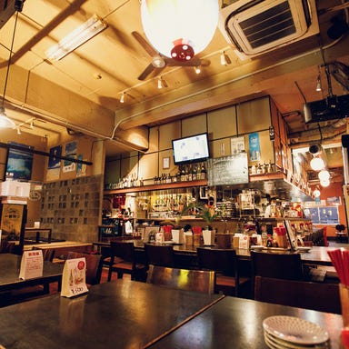 沖縄料理と島酒 なんちち食堂  店内の画像