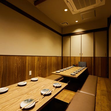 焼き鳥 マル八 周南_パーテーション区切りの掘り炬燵席!