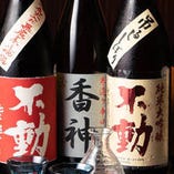 千葉県の銘酒『不動』や『香神』のほか全国の地酒を揃えています