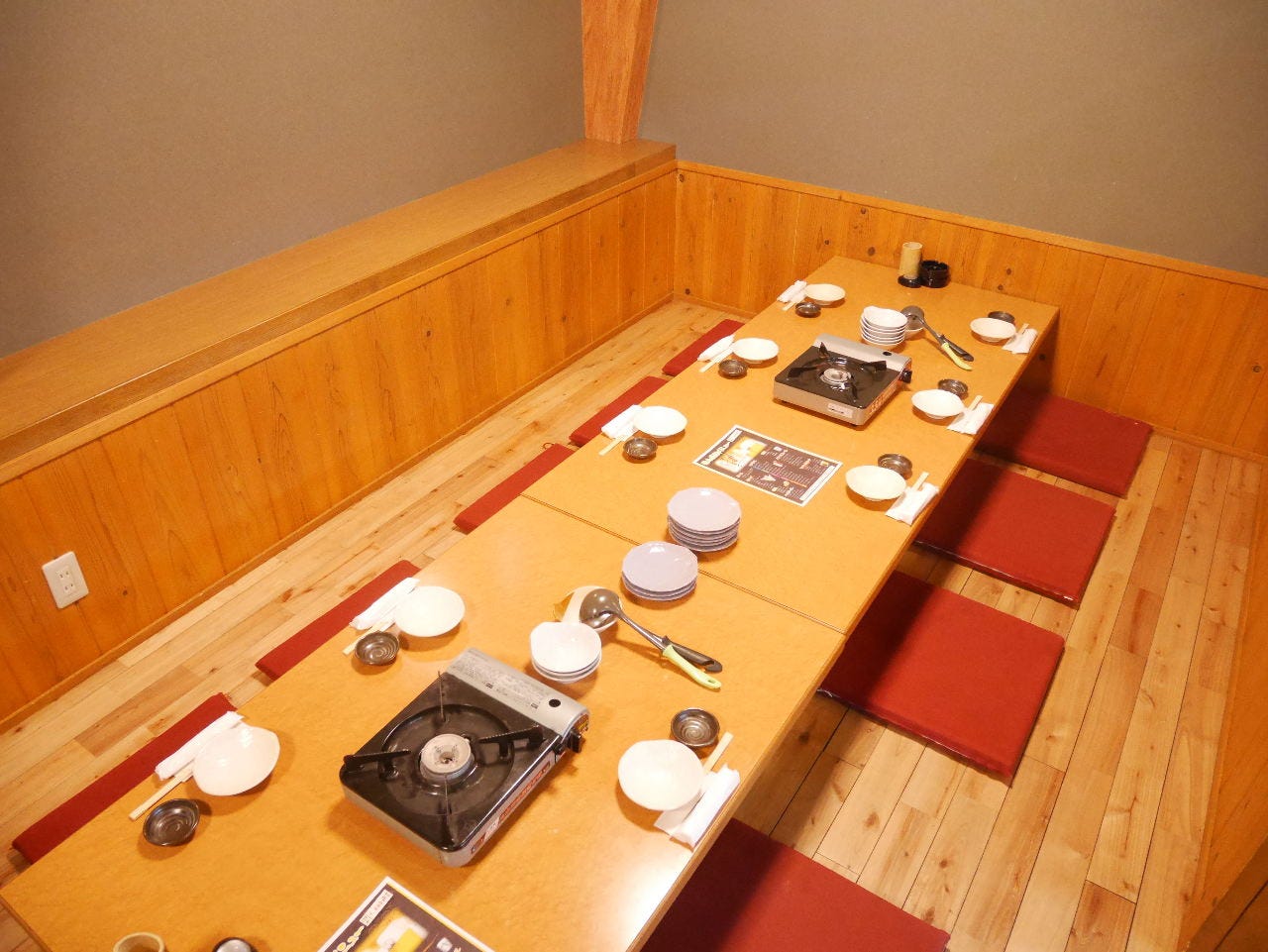 焼鳥 旬彩厨房わび助 わびすけ 姶良店 店内 ぐるなび