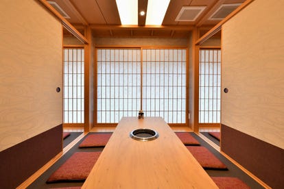 ゆったり個室 梅田の焼肉でおすすめ 人気の完全個室 ソファー席など ぐるなび