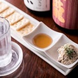 手作り料理に加え、日本酒を中心に豊富な種類のお酒をご用意しております♪