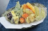 加賀野菜と甘えび団子の天ぷら盛り合わせ