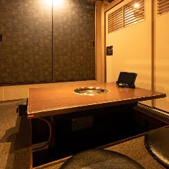 ぴこぴこ精肉店 瓦町_