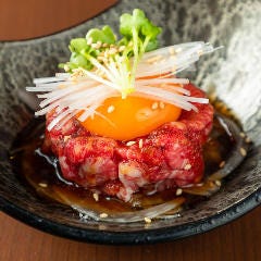 ぴこぴこ精肉店 瓦町_宮崎牛のユッケ