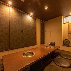 ぴこぴこ精肉店 瓦町_