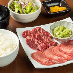 ぴこぴこ精肉店 瓦町_