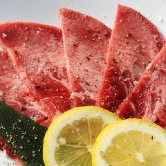 ぴこぴこ精肉店 瓦町_【宮崎牛×希少部位】タン塩・カルビ・ロースも◎リーズナブルに堪能「ぴこぴこ3,500円コース」当日予約OK