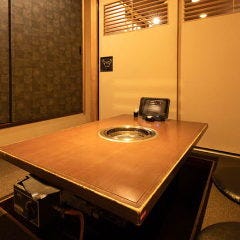 ぴこぴこ精肉店 瓦町_【完全個室】掘りごたつ席個室（4名様×2部屋）接待や記念日にもおすすめ