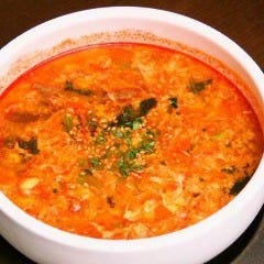 ぴこぴこ精肉店 瓦町_ユッケジャンスープ