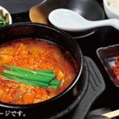 ぴこぴこ精肉店 瓦町_牛すじチゲ定食