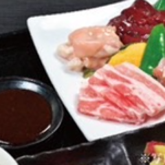 ぴこぴこ精肉店 瓦町_ホルモン炙りランチ
