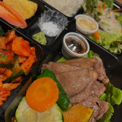 ぴこぴこ精肉店 瓦町_特選和牛弁当