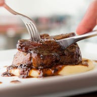 俺のフレンチ 銀座_牛フィレ肉とフォアグラのロッシーニ