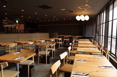 マンゴツリーカフェ ルミネ新宿 店内の画像