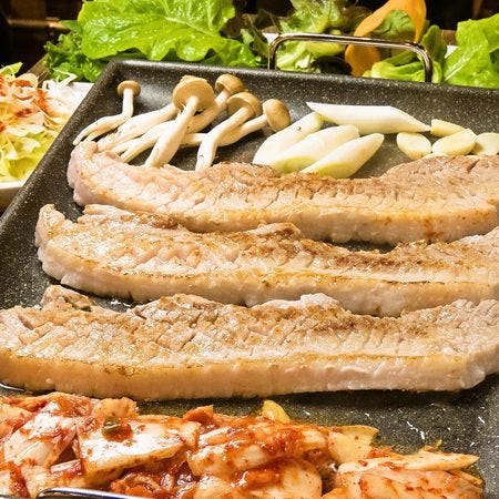 新大久保 サムギョプサル食べ放題『ジョウンデー 新大久保店』のサムギョプサル
