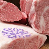 神戸牛は脂の質と味、きめ細やかさ、熟成度を見極めた本物の旨さ
