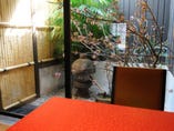 京都らしいしっとりとした
風情ある坪庭も楽しめる