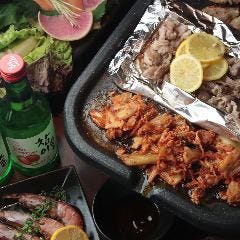 チヂミと酒とサムギョプサル 韓国酒場 テジコリ 