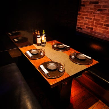 完全個室居酒屋 150品食べ飲み放題 やまと屋 上野本店_【小人数テーブル個室】 光と影が織り成す上質空間